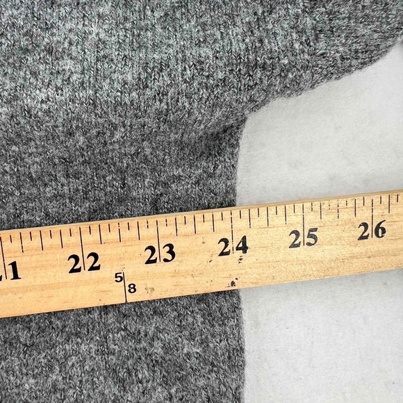 Oak and Fort Men's Gray Crewneck Sweater Pullover Long-sleeve Size Medium - Picture 5 of 8